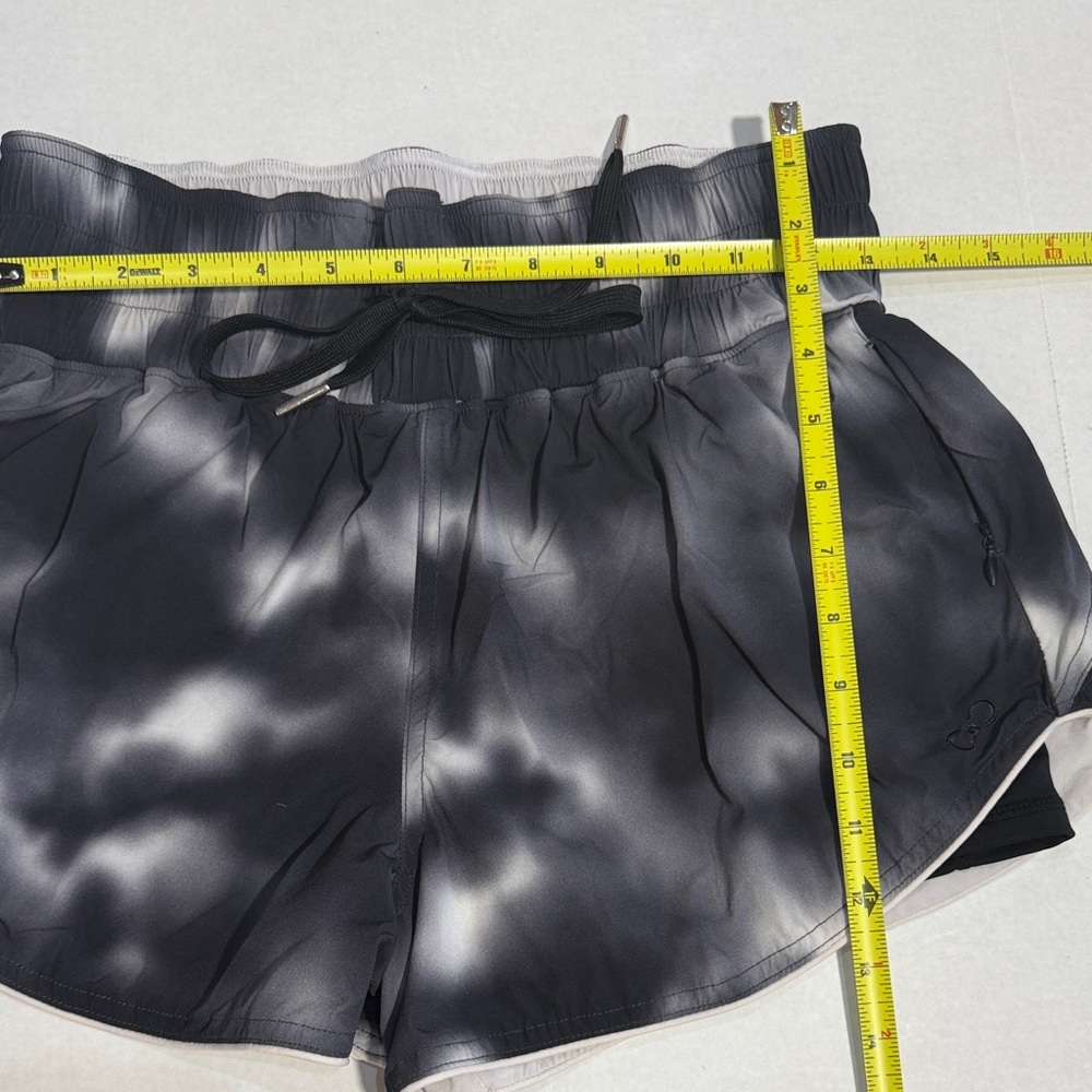 Women's Athletic Ombre Shorts in Black and Gray - Picture 8 of 9
